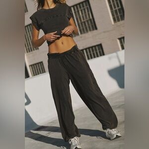 FP Movement by Free People Hot Shot Crossover Set in Black - M